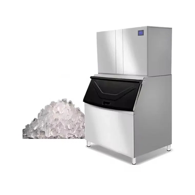 Un buen precio. Máquina automática para hacer hielo con función de autolimpieza y gran capacidad en línea